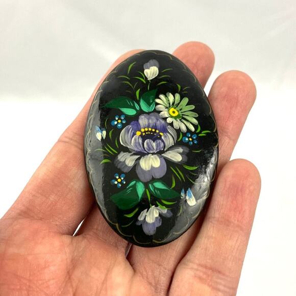 VTG Brooch Russian Lacquer Flower Brooch Hand Painted Signed - Picture 5 of 9